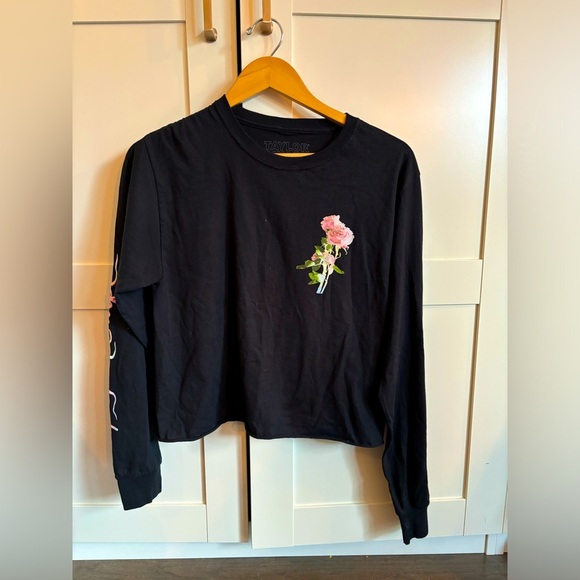 Black Flower Cropped Long Sleeve Tee | Official Taylor Swift Merch - Picture 1 of 6